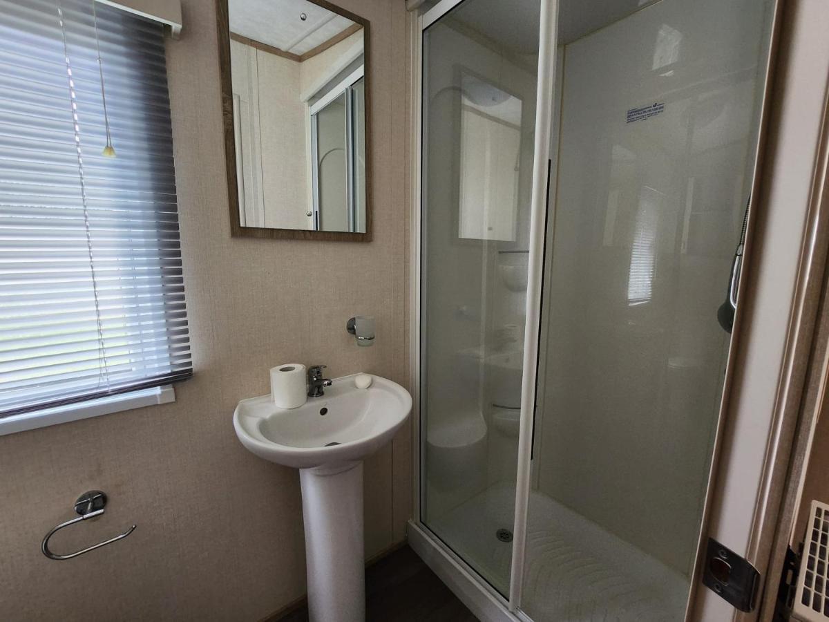 Hotel D & A Short Breaks - St Margarets Bay, Dover Saint Margaretʼs at Cliffe Exteriér fotografie